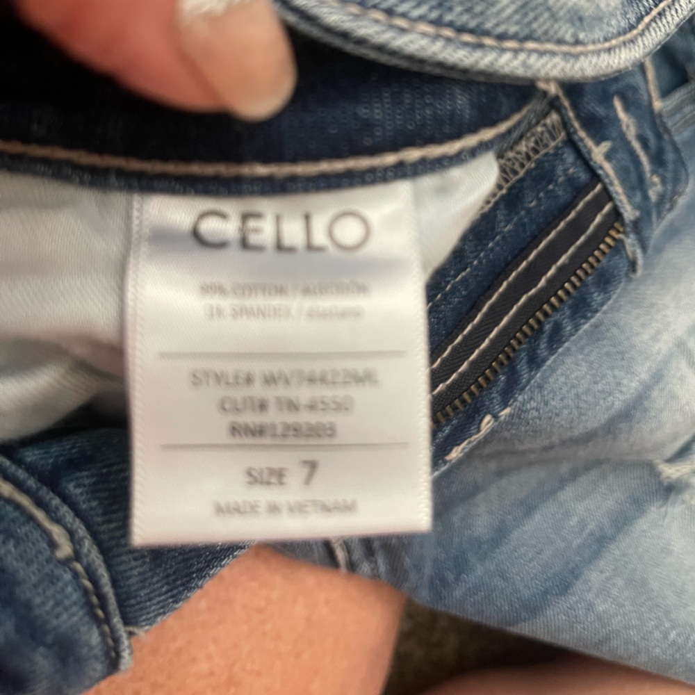 Cello jeans, size 7. Light blue